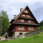 Wynajem Pokoi-willa Pod Smrekami Zakopane