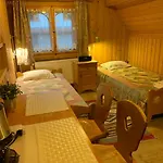 Wynajem Pokoi-willa Pod Smrekami * Zakopane