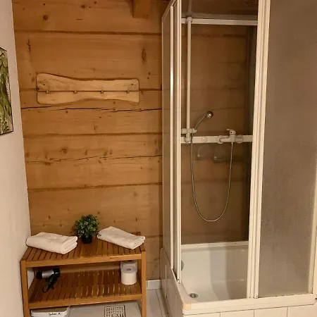 Wynajem Pokoi-willa Pod Smrekami Homestay szállás *
